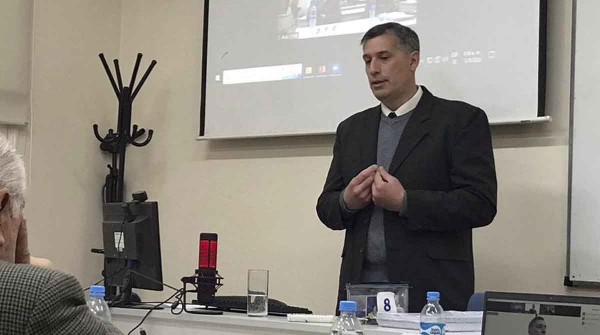 La Provincia confirmó que el pago del aguinaldo a los estatales será antes de Navidad