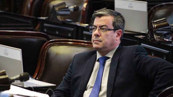 Germ�n Mart�nez: el DNU 