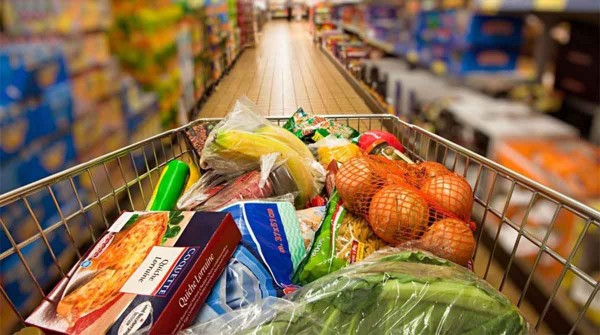 El consumo masivo sigue en picada: las ventas en supermercados cayeron 8% en febrero y la tendencia sigue en marzo
