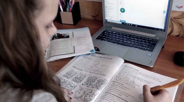 Homeschooling en primaria? La Ley mnibus permite la educacin virtual desde los 9 aos