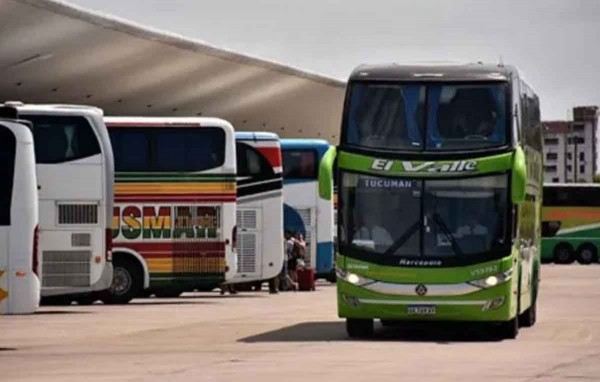 El gobierno de Javier Milei desregul� el transporte automotor de larga y mediana distancia