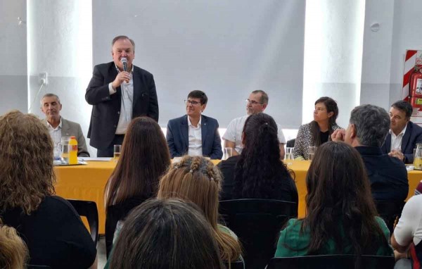 Licitacin Pblica para la ejecucin de 8 nuevas aulas en instituciones educativas del Dpto. San Cristbal