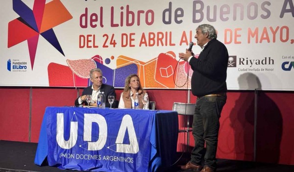 Conferencia en la Feria del Libro con Sergio Romero, Maia Volkovinsky y Gustavo Ciampa