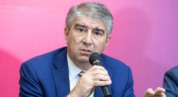 Chavizacin: el Ministro Bastia anunci que el Gobierno cerr la paritaria docente por decreto apoyndose en ATE y UPCN