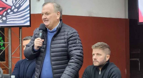 Felipe Michlig anunci la regularizacin dominial y puesta en valor del edificio del comit departamental de la UCR Rosario