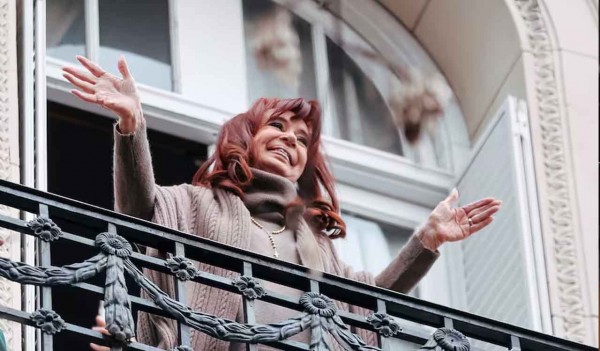 Revs para Cristina Kirchner en la causa por $22.500 millones que le reclama el Estado
