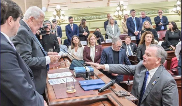 Felipe Michlig fue elegido Presidente de la Convencin Reformadora de la Constitucin Provincial