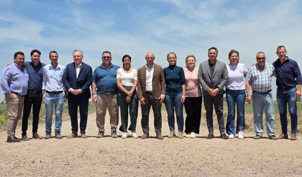 En San Guillermo, Michlig y Puccini habilitaron 6,5 km de ripio del Programa