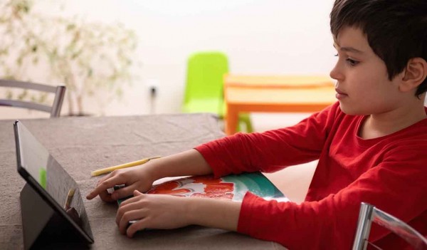 Vouchers, clases en casa y evaluación docente: el Gobierno presentó su ley de