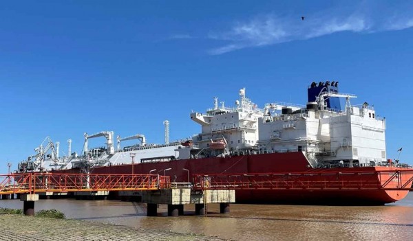 El Gobierno privatizó las importaciones de GNL: el impacto en las tarifas y el riesgo del negocio