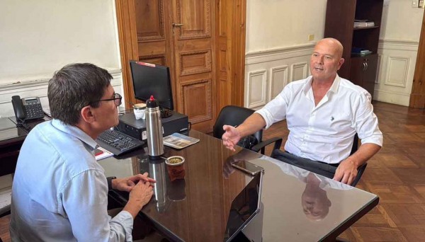 Goity: el músculo político baja… y el peso de las fotos también