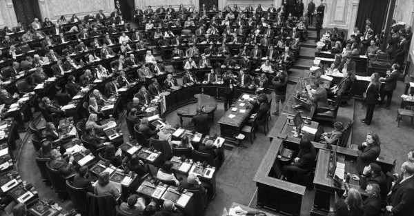 En Diputados, el oficialismo logr� aprobar la ley que recorta los subsidios al gas por �zona fr�a�