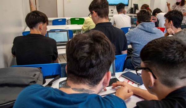 Fuerte rechazo docente a los cambios que eliminan la repitencia en la secundaria