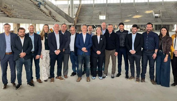 Pullaro y la foto que dej� expuesta la compleja realidad pol�tica del gobernador