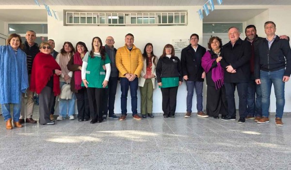 El senador Michlig y el ministro Goity inauguraron dos nuevas aulas en el Jardín de Infantes N° 141 de San Cristóbal