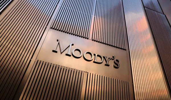Tras mejorar la calificaci�n de Argentina, Moody�s alert� por el riesgo del regreso de un 