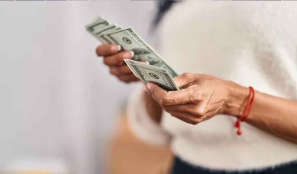 Reforma laboral: el BCRA habilit� el pago de salarios en d�lares a trav�s de las cuentas sueldo