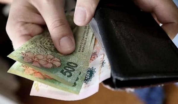De cuánto es el salario mínimo en la Argentina en octubre 2026