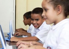 Fracasan multimillonarios planes para informatizar la educacin pblica