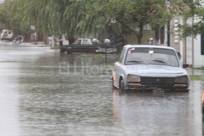 Diluvio: cayeron 168mm y se suspendieron las clases